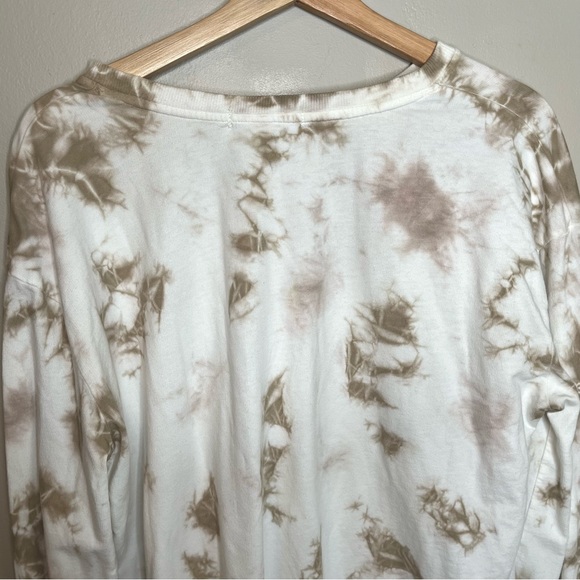 C&C California Green/White Tie Dye Light Weight Long Sleeve Sweater Size Medium - Picture 3 of 10